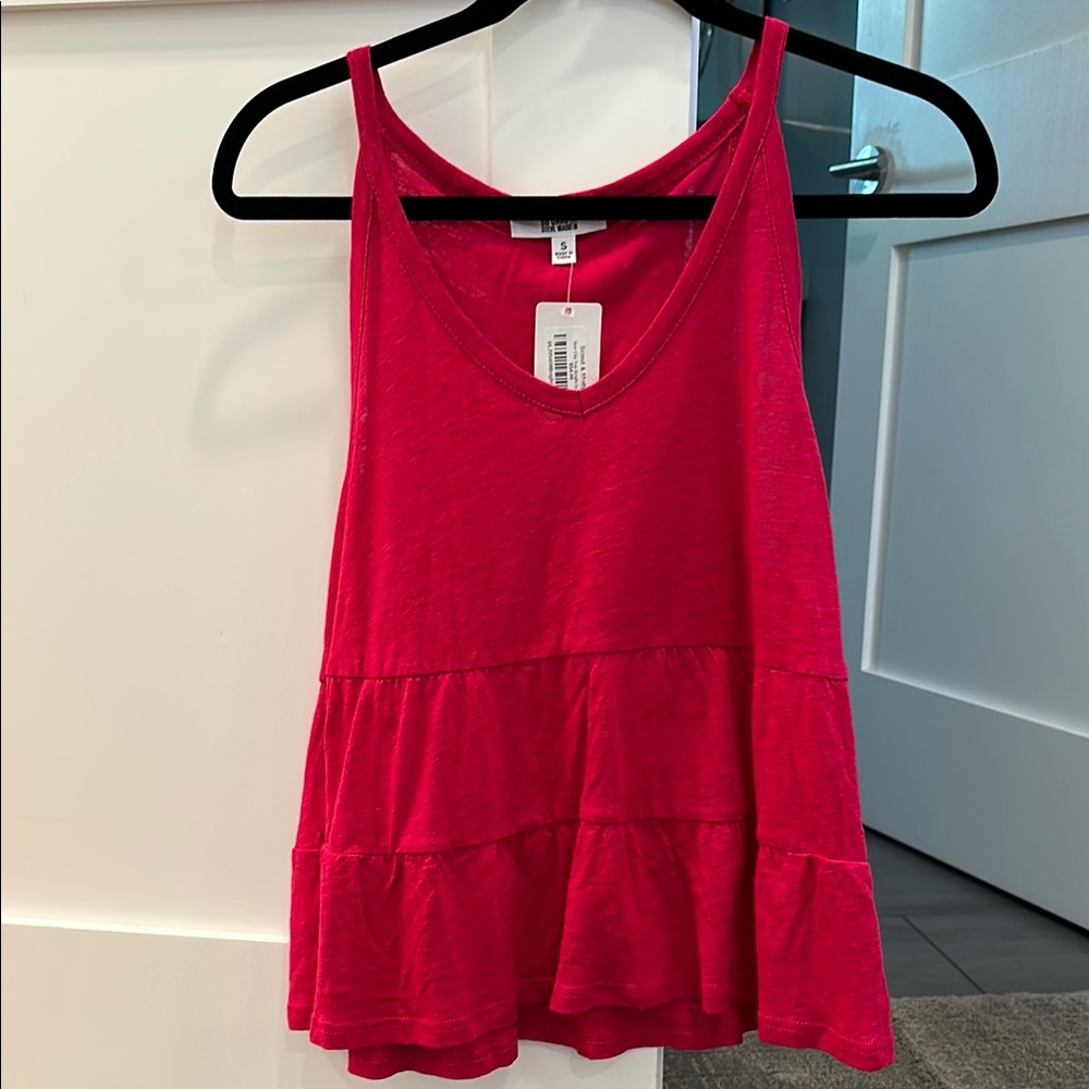 BB Dakota tiered tank top 
New with tags
